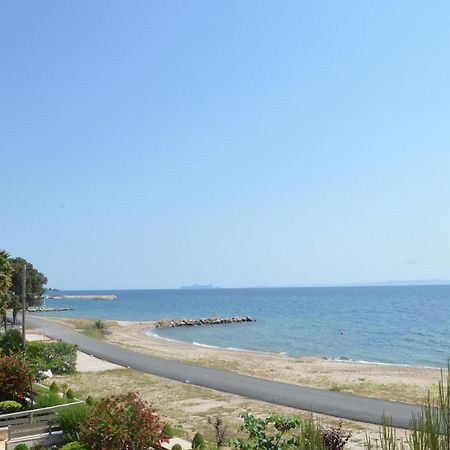 Lemon Beach Front Apartment, Nikiti Luaran gambar