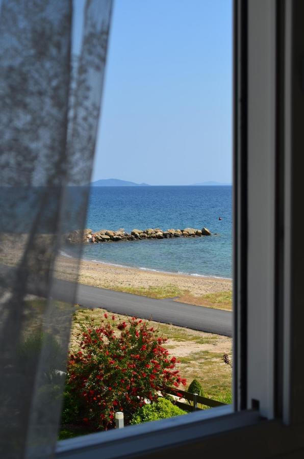 Lemon Beach Front Apartment, Nikiti Luaran gambar