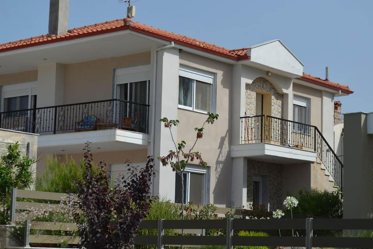 Lemon Beach Front Apartment, Nikiti Luaran gambar