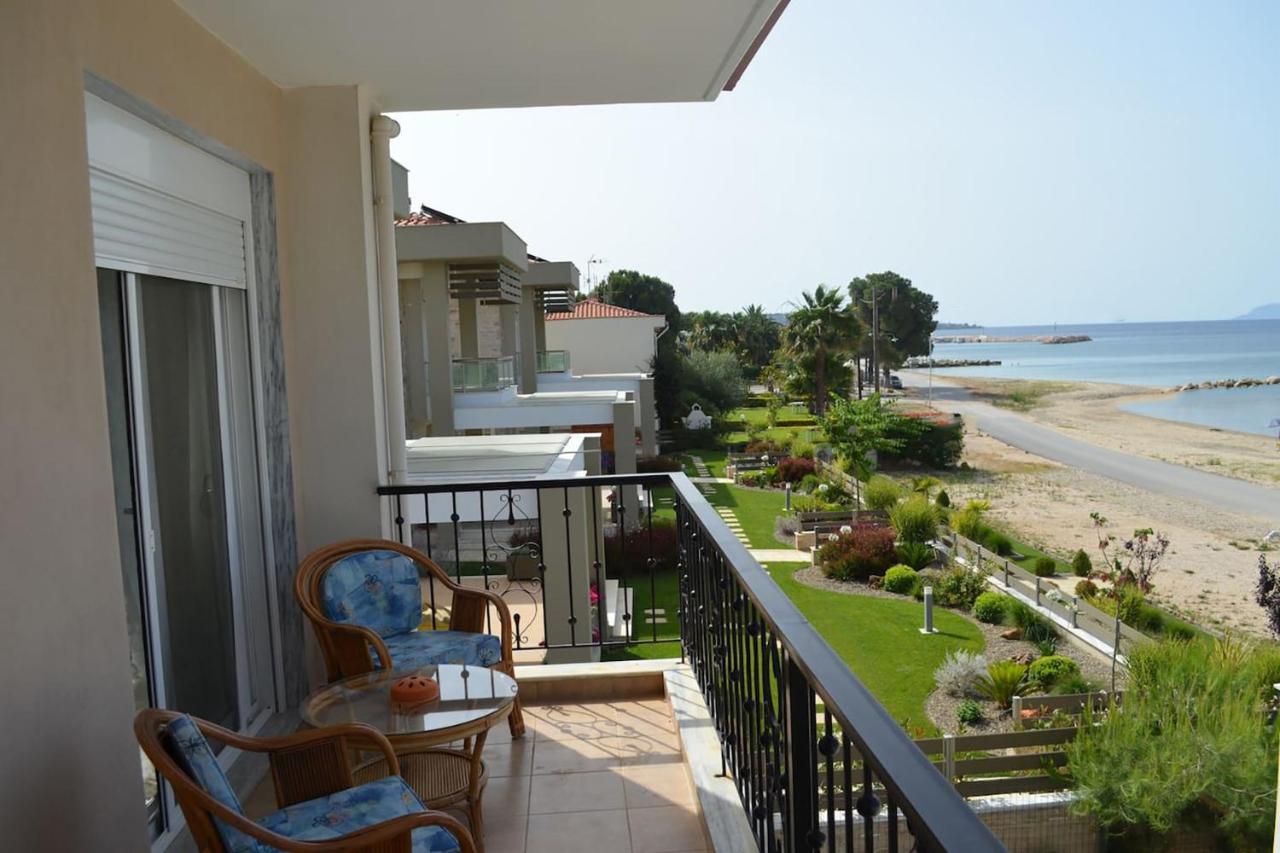 Lemon Beach Front Apartment, Nikiti Luaran gambar