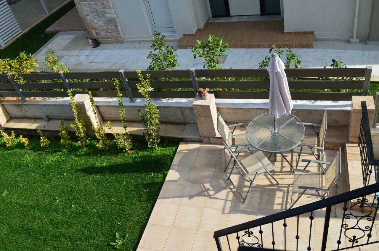 Lemon Beach Front Apartment, Nikiti Luaran gambar